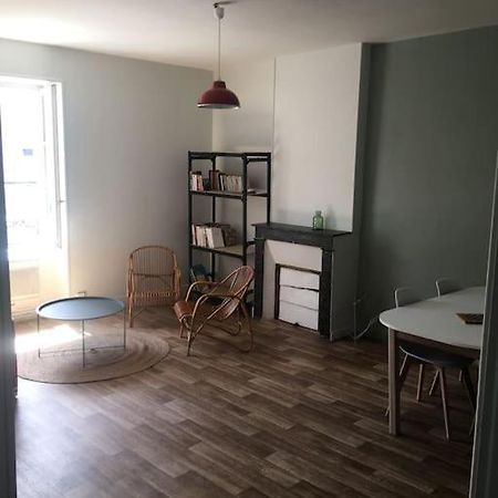 Appartement Avec Parking Proche Cathedrale Bourges Eksteriør billede