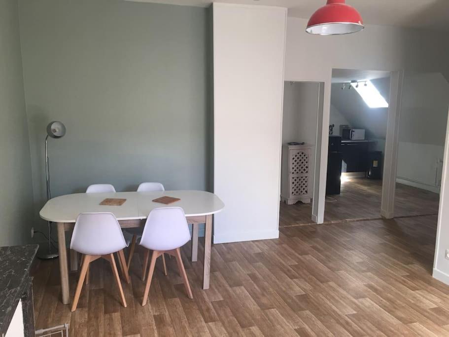 Appartement Avec Parking Proche Cathedrale Bourges Eksteriør billede